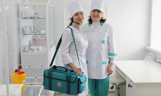 В Оренбуржье продолжается работа по привлечению на село средних медработников